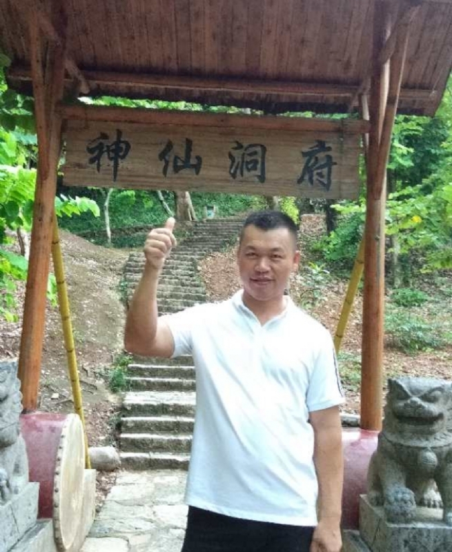 强仔的第一张照片--汕尾中老年相亲网
